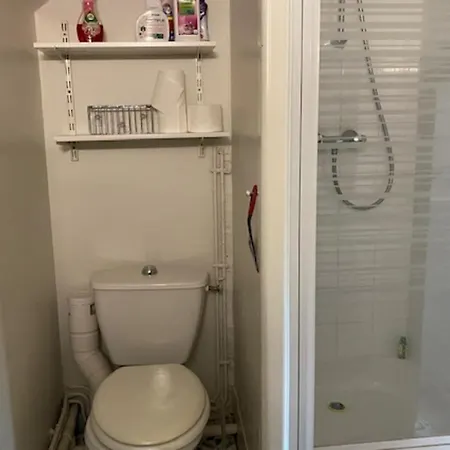 아파트 Bright Duplex 30 M With Wifi - Downtown 캉
